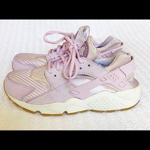 lavender huaraches